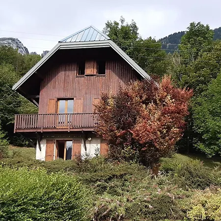 Holiday home Le Chal'heureux Grand Familial 8 Personnes