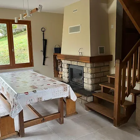 Holiday home Le Chal'heureux Grand Familial 8 Personnes